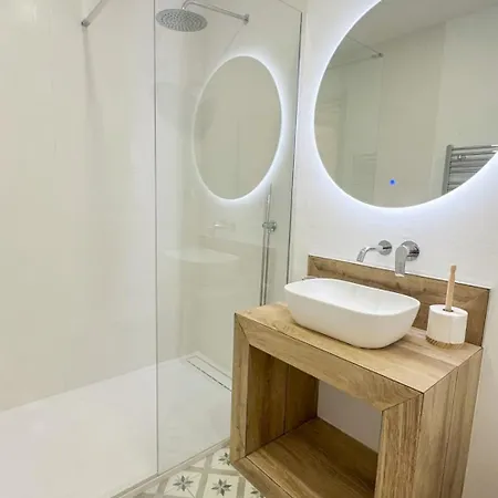 La Casa Croft 内尔哈